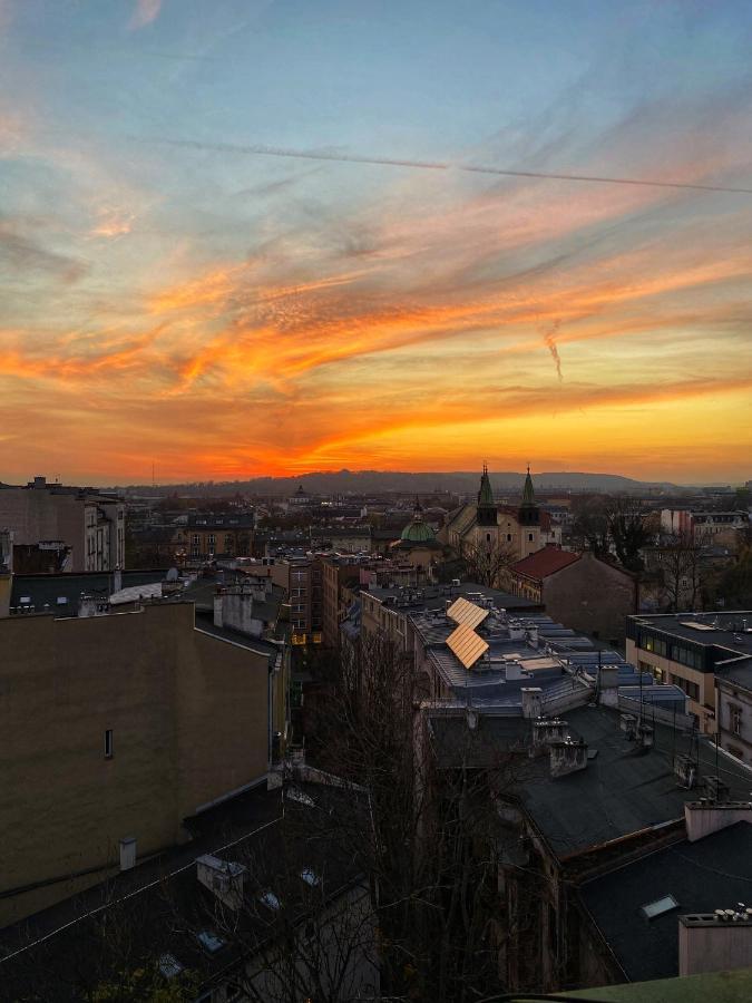 Amazing View In Old Town Apartment *